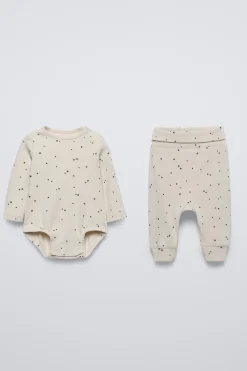 Niños ZARA 0 - 6 Meses·Bodies / Camisas|0 - 6 Meses·Leggings / Polainas<PACK BODY Y LEGGING ESTRELLAS