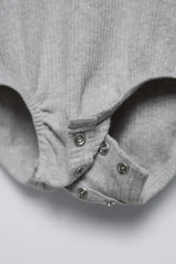 Niños ZARA 0 - 6 Meses·Bodies / Camisas|0 - 6 Meses·Leggings / Polainas<PACK BODY Y LEGGING RIB