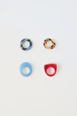 Niños ZARA 1½ - 6 Años·Accesorios|6 - 14 Años·Accesorios<PACK CINCO ANILLOS RESINA