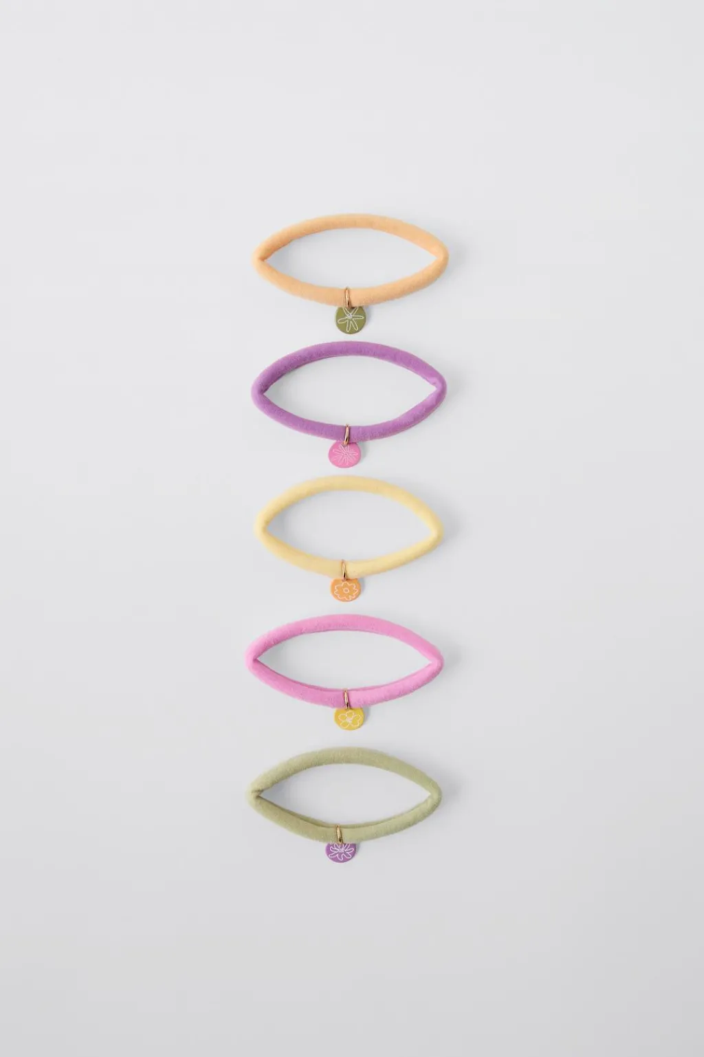 Niños ZARA 1½ - 6 Años·Accesorios|6 - 14 Años·Accesorios<PACK CINCO GOMAS PLAQUITA FLOR