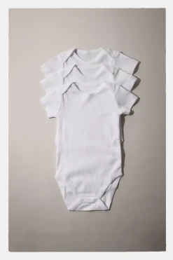 Niños ZARA 1½ - 6 Años·Ropa Interior / Calcetines|1½ - 6 Años·Ropa Interior / Calcetines<PACK TRES BODIES CUELLO REDONDO MANGA CORTA