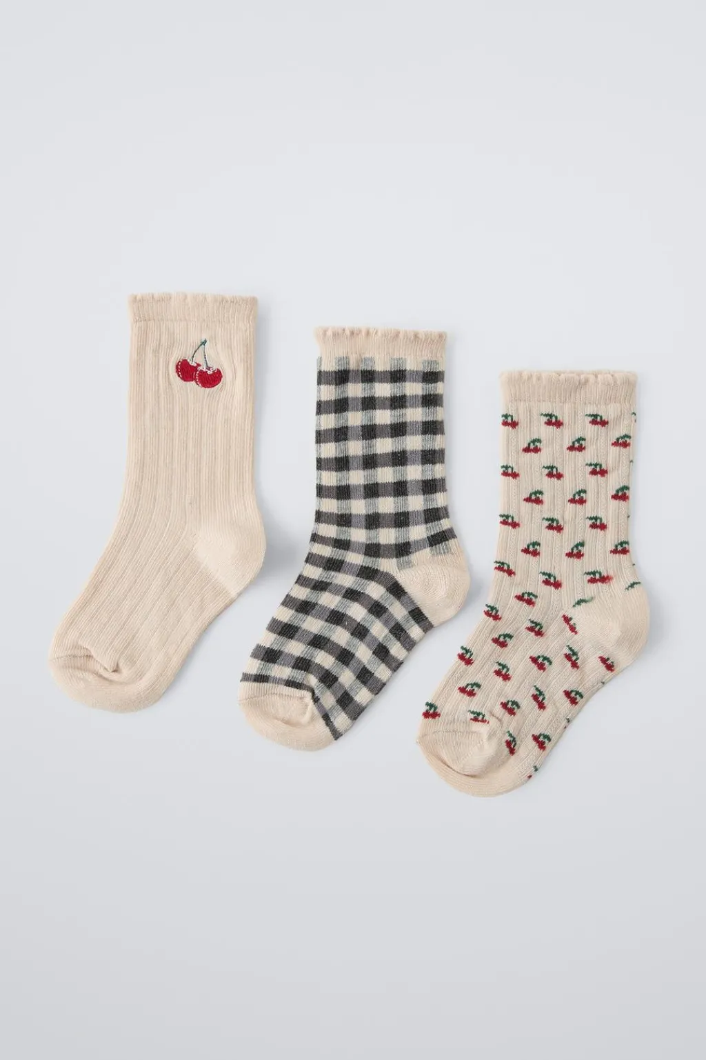 Niños ZARA 1½ - 6 Años·Ropa Interior / Calcetines|6 - 14 Años·Ropa Interior / Calcetines<PACK TRES CALCETINES CEREZAS Y CUADROS