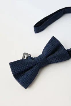 Niños ZARA 6 - 14 Años·Trajes|6 - 14 Años·Accesorios<PAJARITA ESTRUCTURA