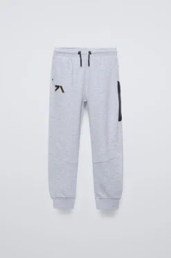 Niños ZARA 6 - 14 Años·Pantalones|6 - 14 Años·Deporte / Chándal<PANTALÓN SPORTY DETALLE RELIEVE
