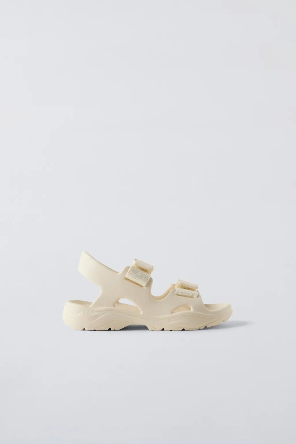 Niños ZARA 1½ - 6 Años·Zapatos|1½ - 6 Años·Zapatos<SANDALIA BAÑO