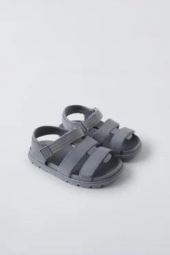 Niños ZARA 1½ - 6 Años·Zapatos|1½ - 6 Años·Zapatos<SANDALIA ENGOMADA