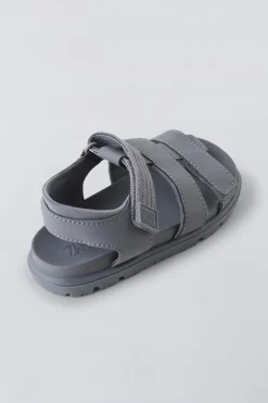 Niños ZARA 1½ - 6 Años·Zapatos|1½ - 6 Años·Zapatos<SANDALIA ENGOMADA
