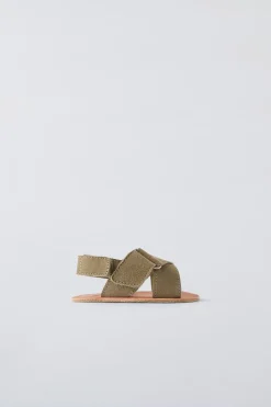 Niños ZARA 0 - 6 Meses·Patucos<SANDALIA PIEL CRUZADA
