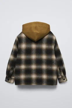 Niños ZARA 6 - 14 Años·Camisas / Sobrecamisas<SOBRECAMISA ACOLCHADA CUADROS CAPUCHA