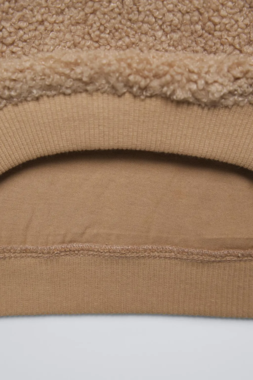 Niños ZARA 1½ - 6 Años·Sudaderas|1½ - 6 Años·Licencias<SUDADERA BORREGUILLO FORRADA HELLO KITTY © SANRIO