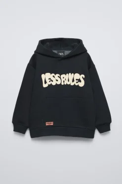Niños ZARA 6 - 14 Años·Sudaderas<SUDADERA TEXTO RELIEVE
