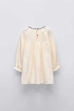 Niños ZARA 1½ - 6 Años·Vestidos / Petos|6 - 18 Meses·Vestidos / Monos<VESTIDO BORDADO NIDO DE ABEJA