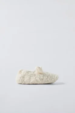 Niños ZARA 1½ - 6 Años·Zapatos|1½ - 6 Años·Zapatos<ZAPATILLA DE CASA OVEJITA