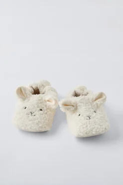 Niños ZARA 1½ - 6 Años·Zapatos|1½ - 6 Años·Zapatos<ZAPATILLA DE CASA OVEJITA