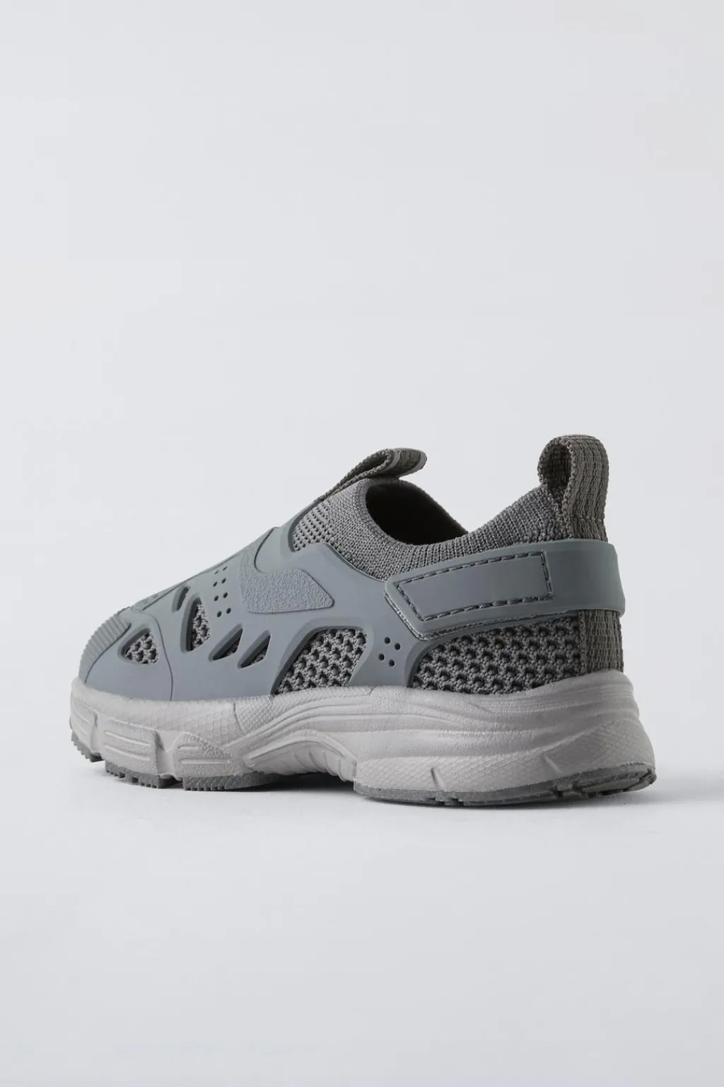 Niños ZARA 1½ - 6 Años·Zapatos<ZAPATILLA DEPORTIVA ENGOMADA