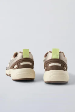Niños ZARA 6 - 14 Años·Zapatos|6 - 14 Años·Deporte / Chándal<ZAPATILLA DEPORTIVA MULTIPIEZAS