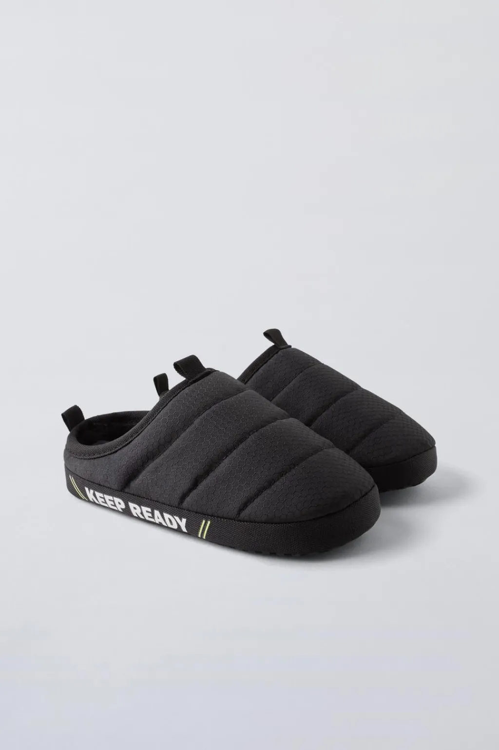 Niños ZARA 6 - 14 Años·Zapatos|6 - 14 Años·Zapatos<ZAPATILLAS DE CASA TEXTO