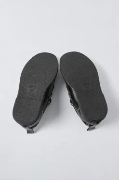 Niños ZARA 1½ - 6 Años·Zapatos|1½ - 6 Años·Zapatos<ZAPATO HEBILLAS