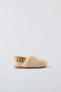 Niños ZARA 1½ - 6 Años·Zapatos|1½ - 6 Años·Zapatos<ZUECO BORREGUILLO
