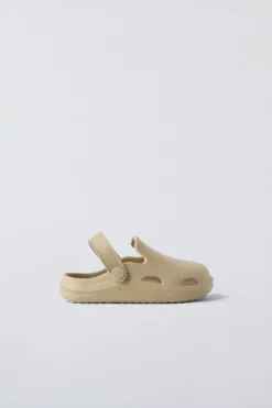 Niños ZARA 1½ - 6 Años·Zapatos|1½ - 6 Años·Zapatos<ZUECO GOMA