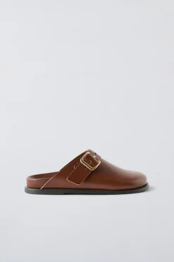 Niños ZARA 6 - 14 Años·Zapatos<ZUECO PIEL HEBILLA LATERAL